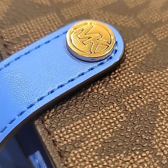 Michael Kors Jet Set Charm Small Phine Wristlet- Oxford - Picture 11 of 14